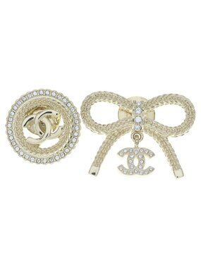 Chanel Metal Ribbon CC Logo Brooch
